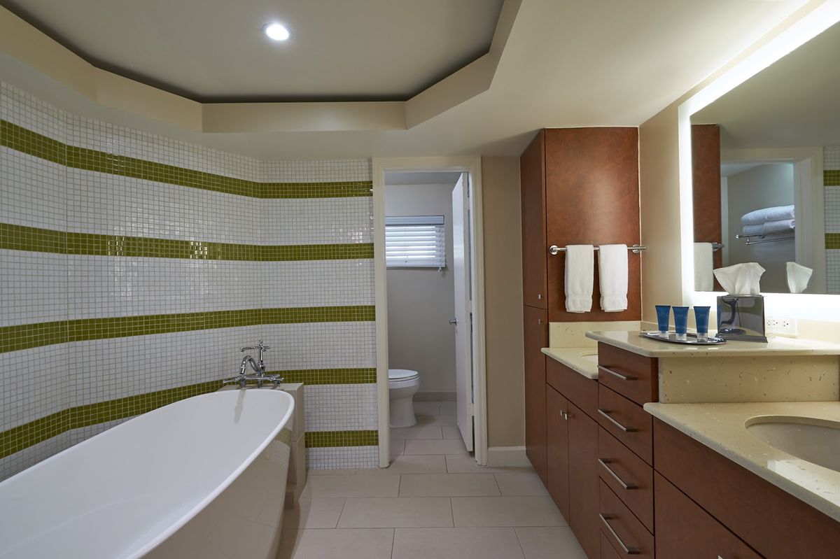 The Edgewater Beach Hotel — Naples — additional view 4