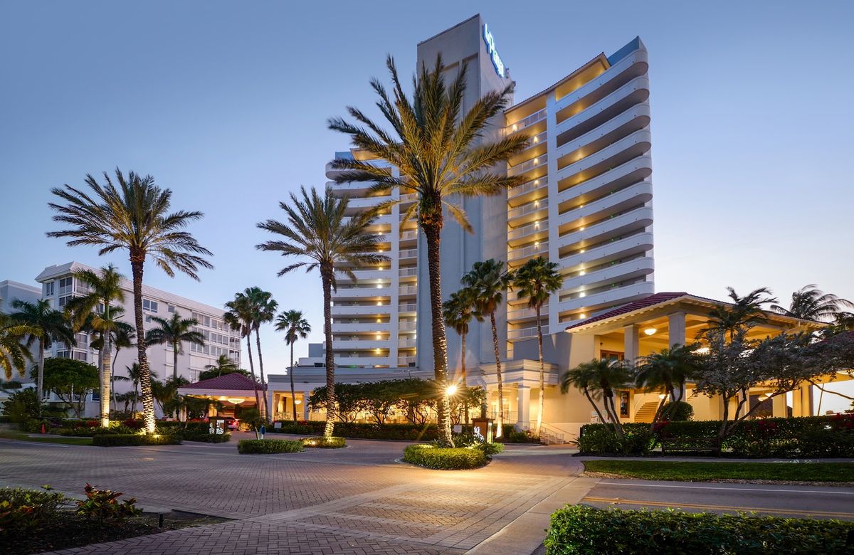 La Playa Beach &amp; Golf Resort — Naples Fl