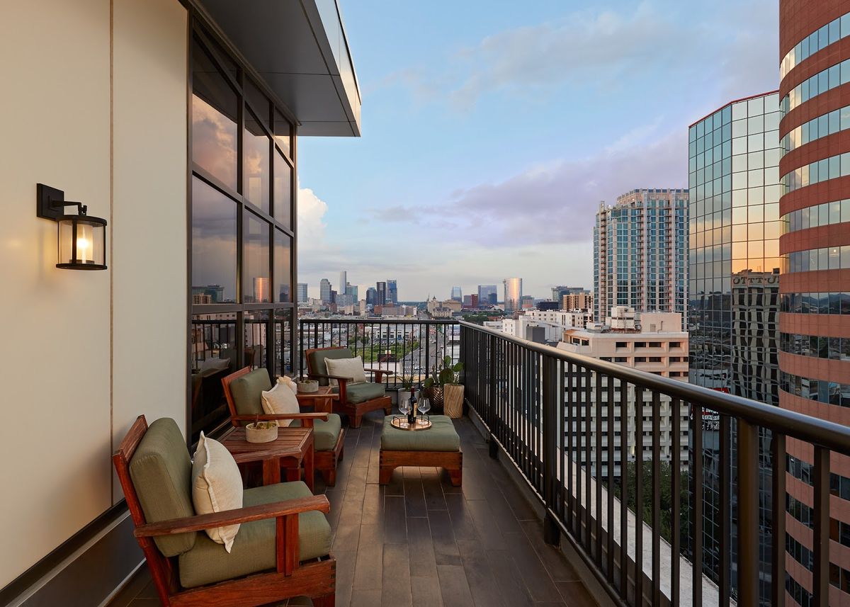 Hutton Hotel luxury hotel