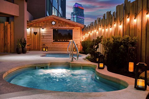 Marriott Niagara Falls Fallsview Hotel & Spa — Niagara Falls