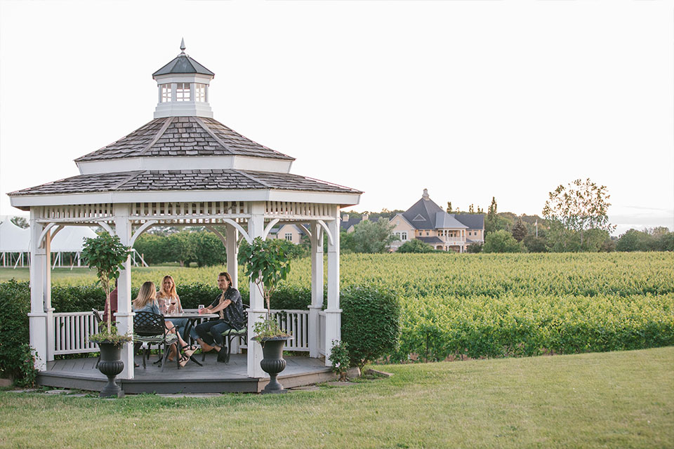 Riverbend Inn & Vineyard — Niagara On The Lake