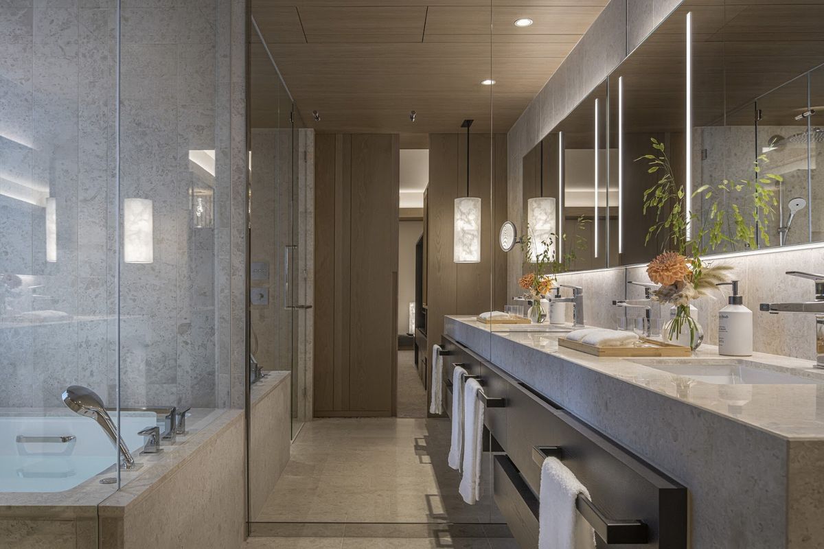 Four Seasons Hotel Osaka — Osaka — additional view 4
