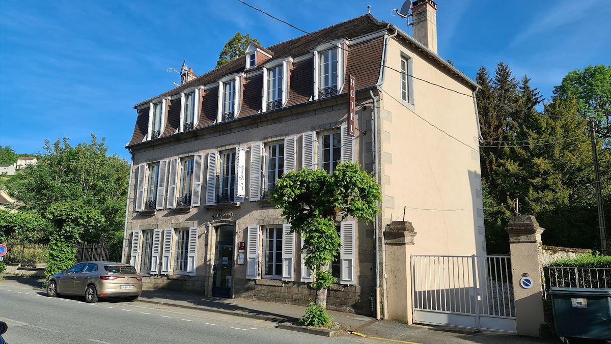 Hôtel d'Aubusson — Paris — additional view 3