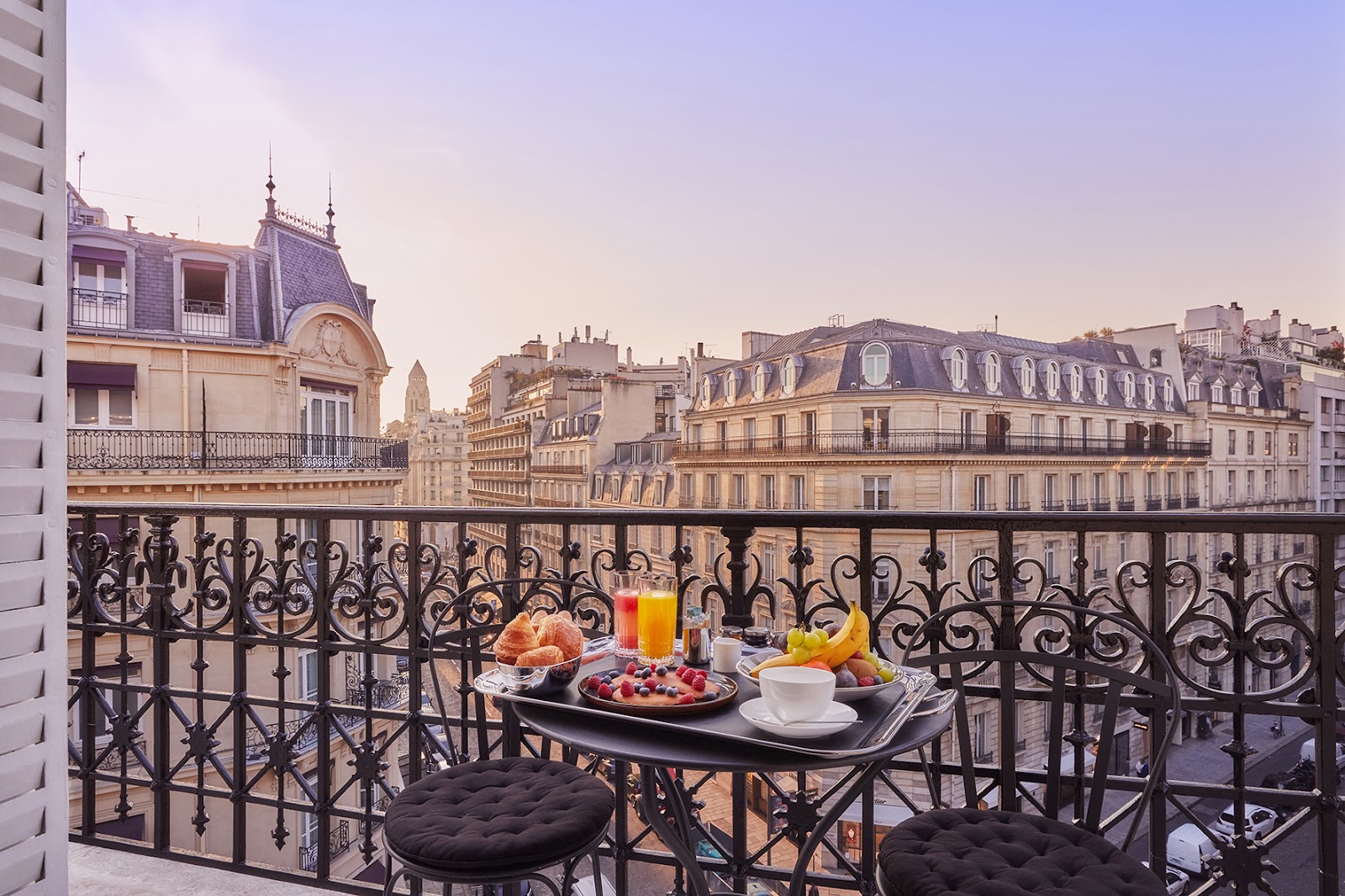 Hôtel Grand Powers — 50-room 5-star Small Luxury Hotels boutique at 52