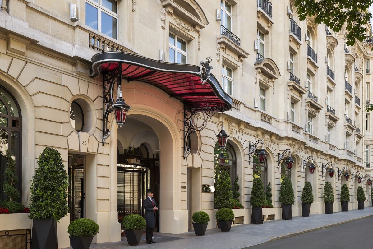 Le Royal Monceau Raffles Paris — grand Haussmann facade on Avenue Hoche near the Arc de Triomphe