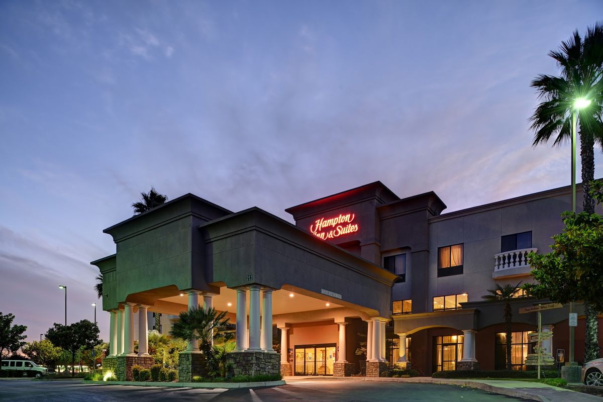 Hampton Inn & Suites — Paso Robles