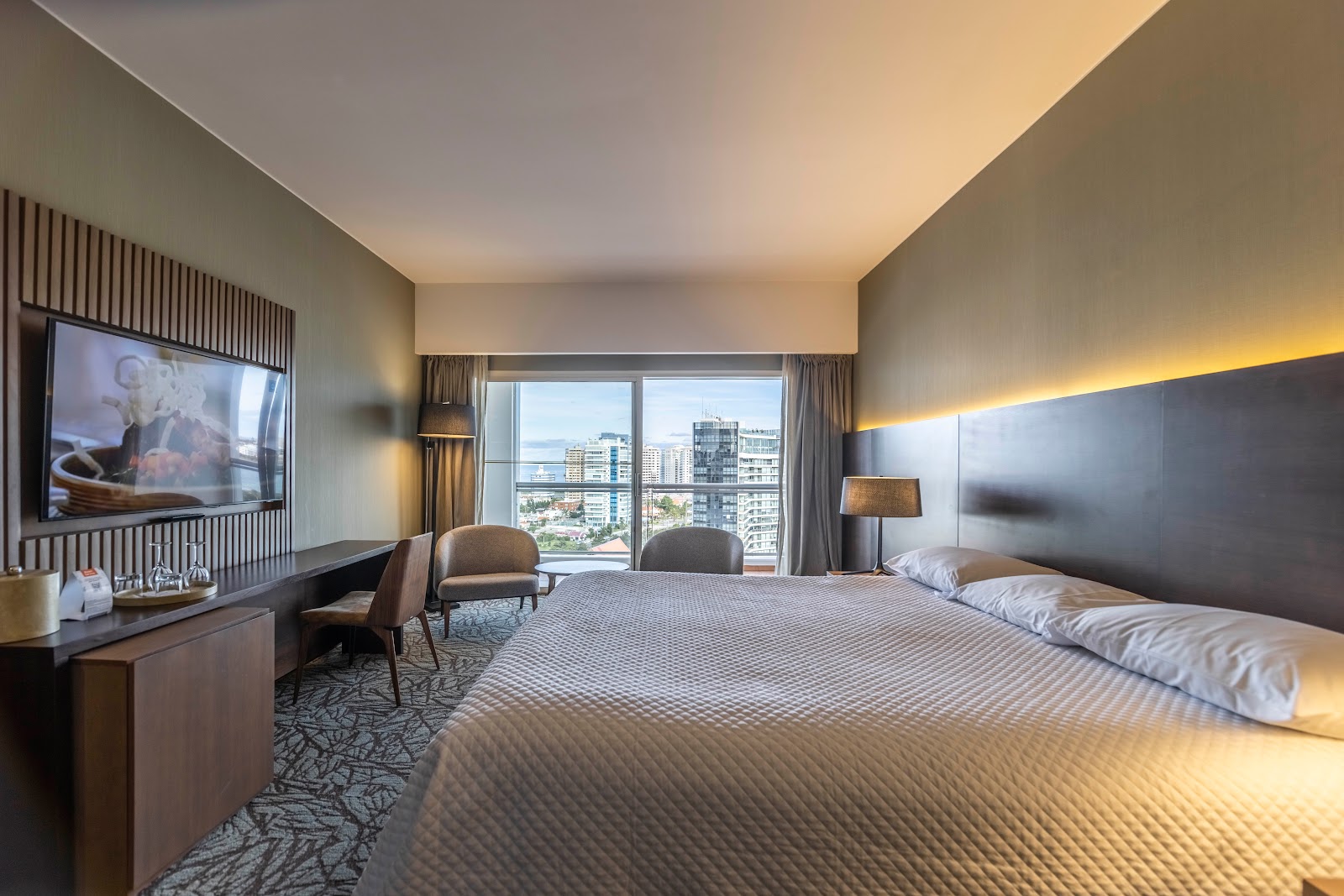 Mantra Resort Spa Casino Punta del Este — 227-key Manantiales beachfront resort