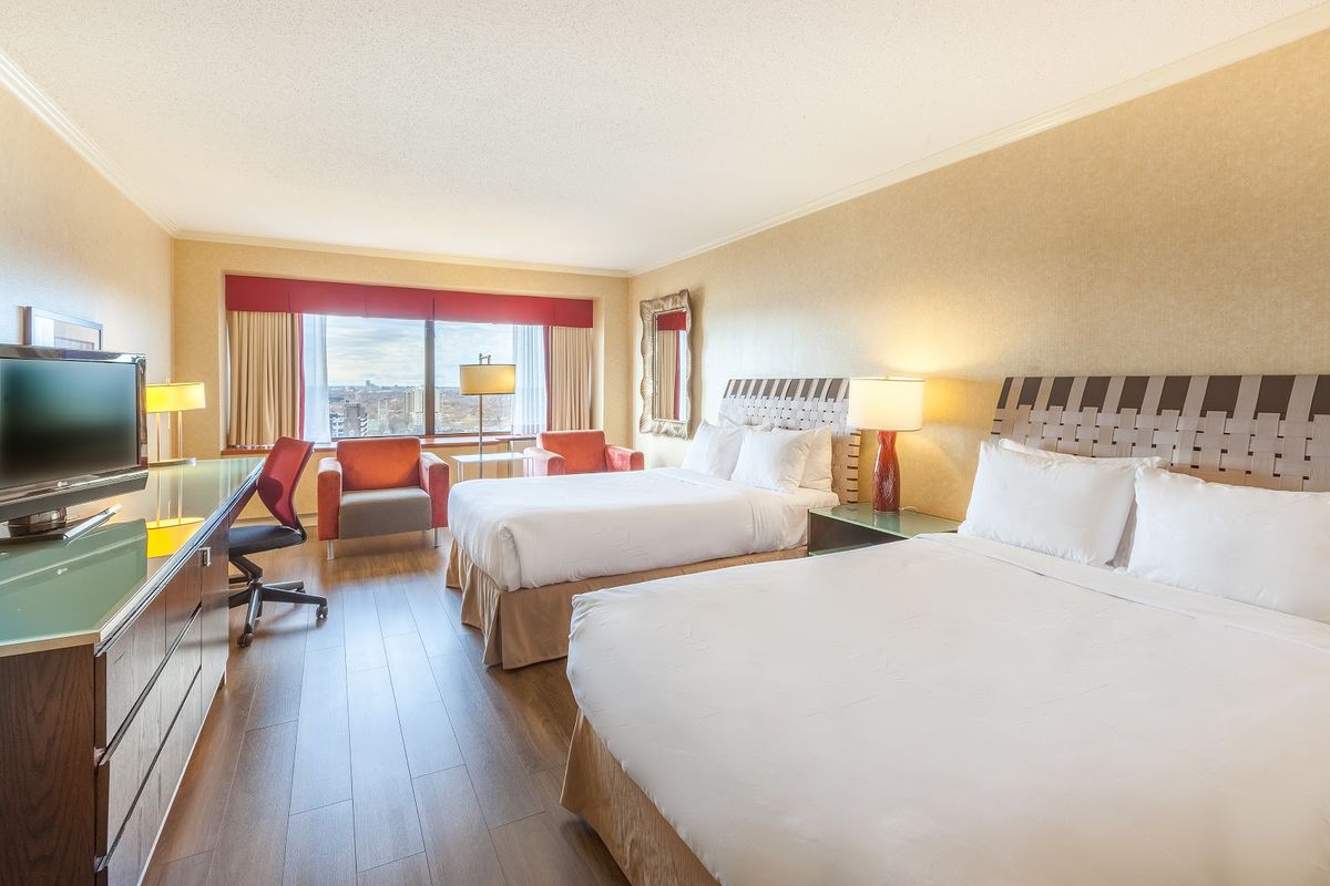 Hotel Le Concorde Quebec — Quebec City — additional view 2