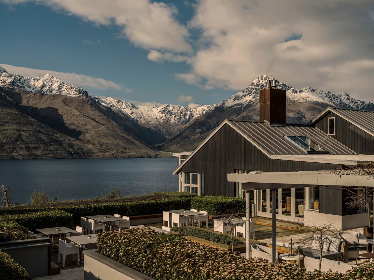 Matakauri Lodge — Queenstown