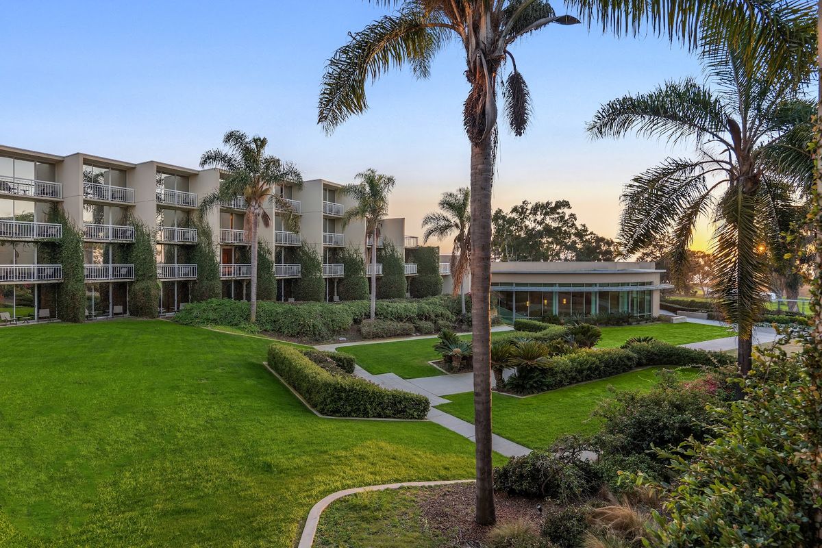 Hilton La Jolla Torrey Pines — Rancho Santa Fe
