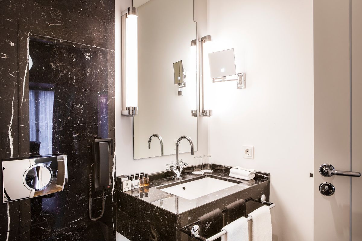 Hotel Borg — Reykjavík — additional view 3