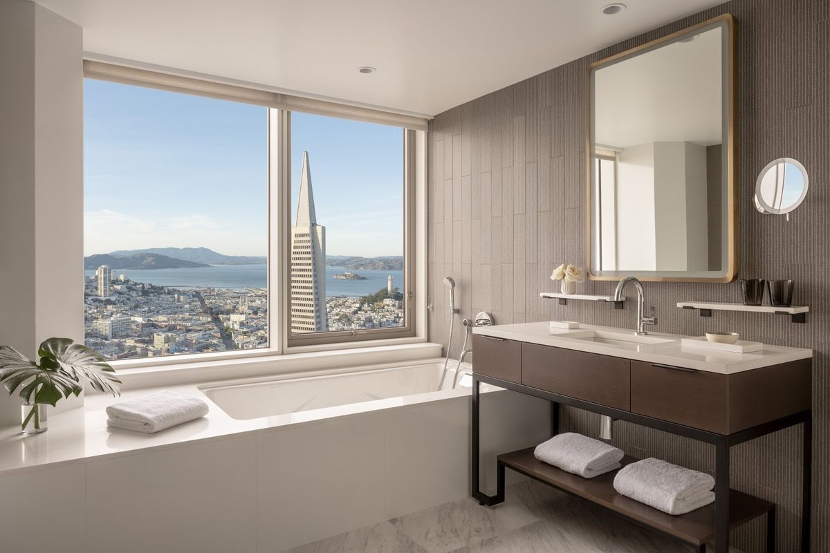 Four Seasons Hotel San Francisco at Embarcadero — San Francisco — additional view 3