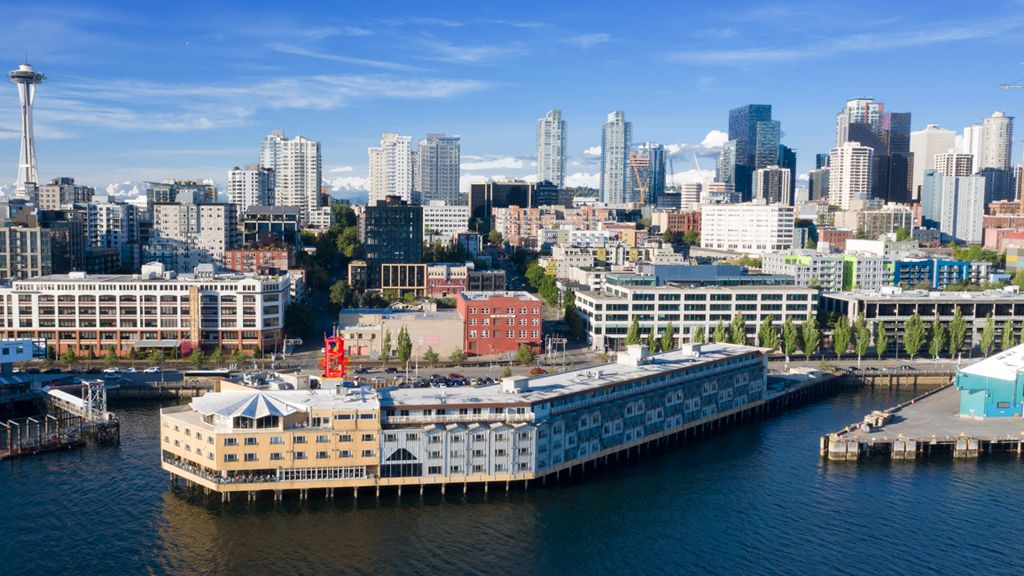 Seattle skyline — luxury hotel destination