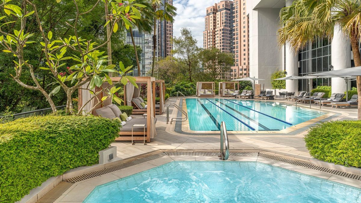 Four Seasons Hotel Singapore — Singapore