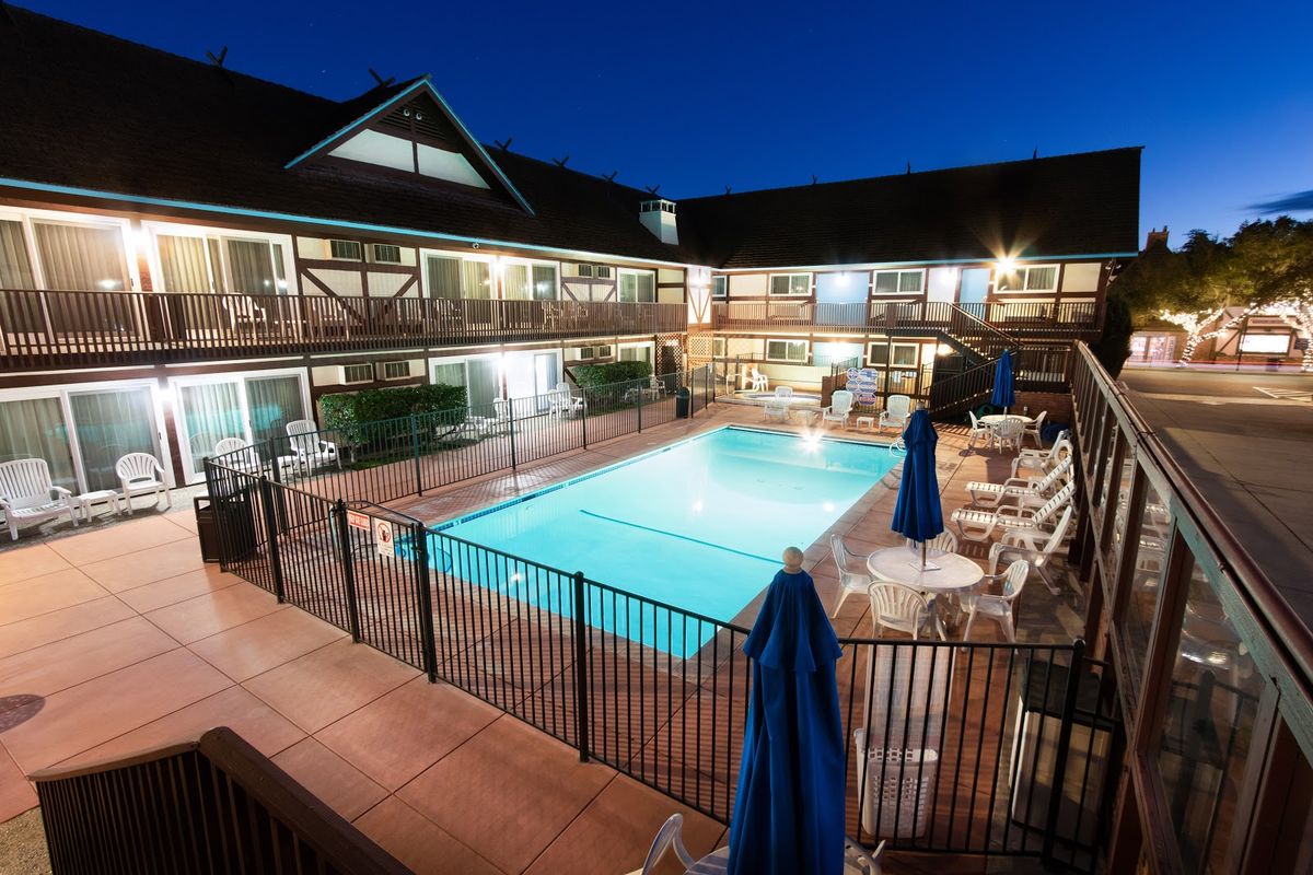 Hotel Corque — Solvang