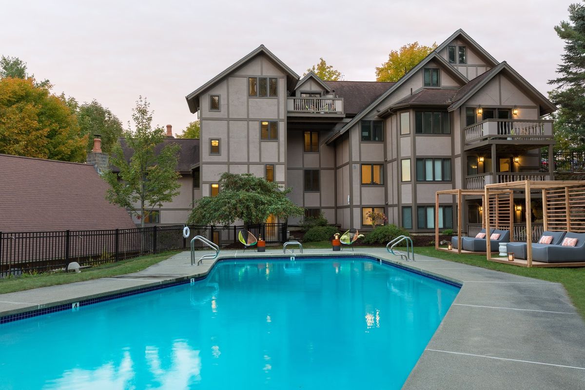 Field Guide Lodge — Stowe