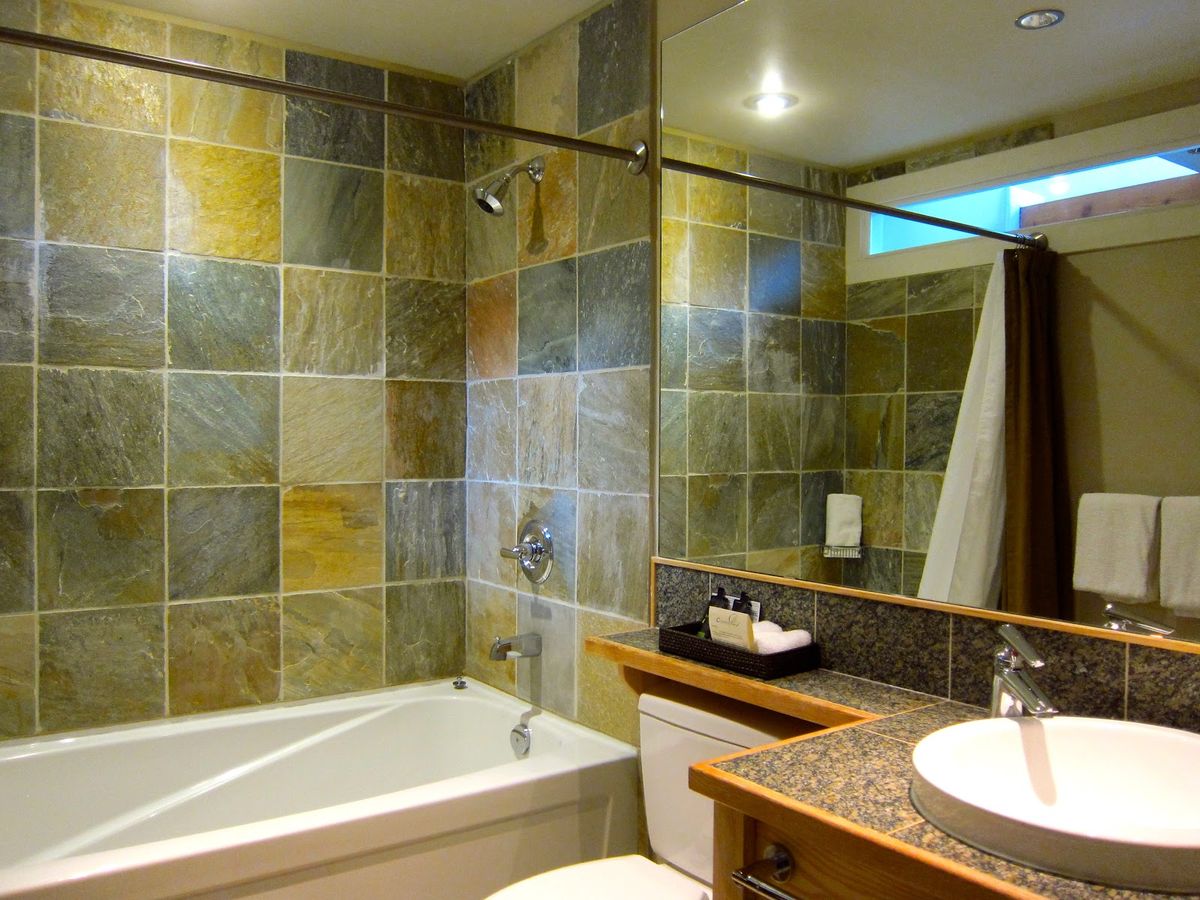 Cox Bay Beach Resort — Tofino — additional view 3