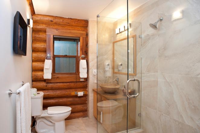 Crystal Cove Beach Resort — Tofino — additional view 4
