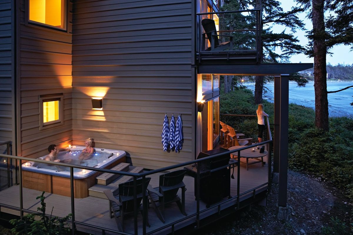 Pacific Sands Beach Resort — Tofino — additional view 4
