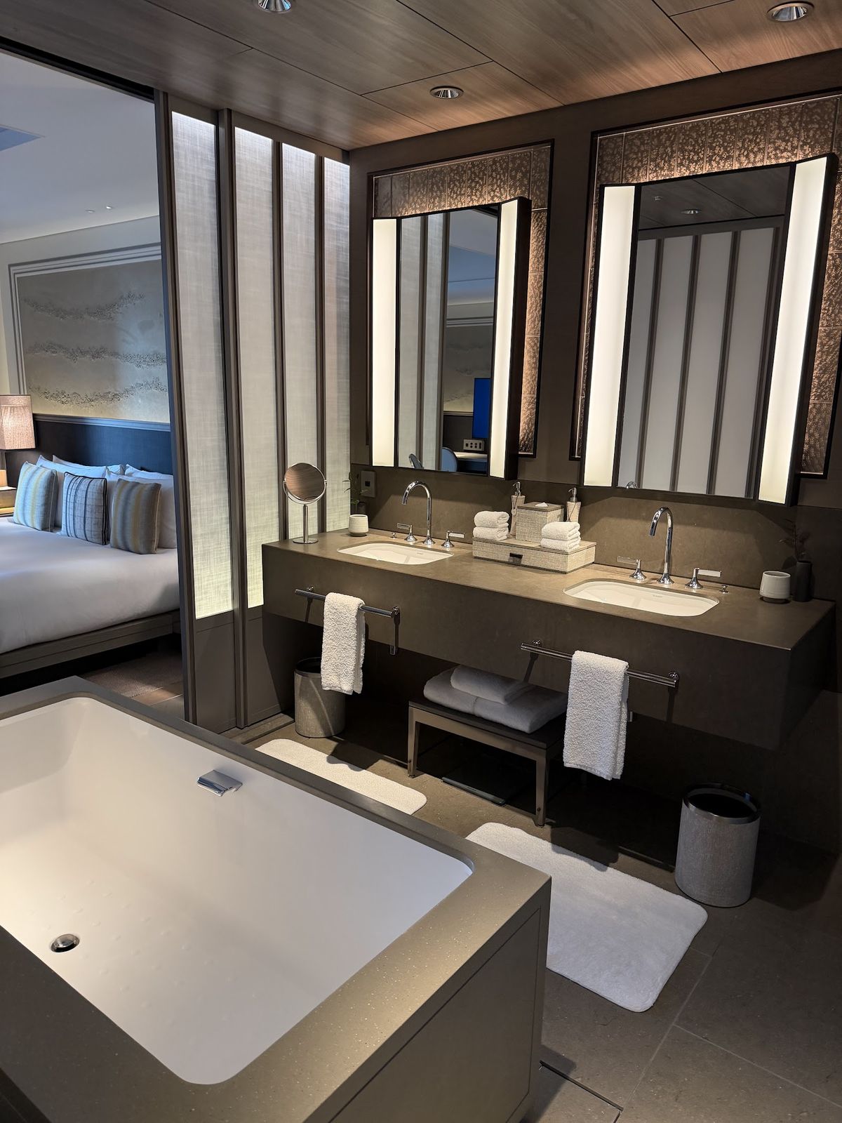 Janu Tokyo — Tokyo — additional view 4