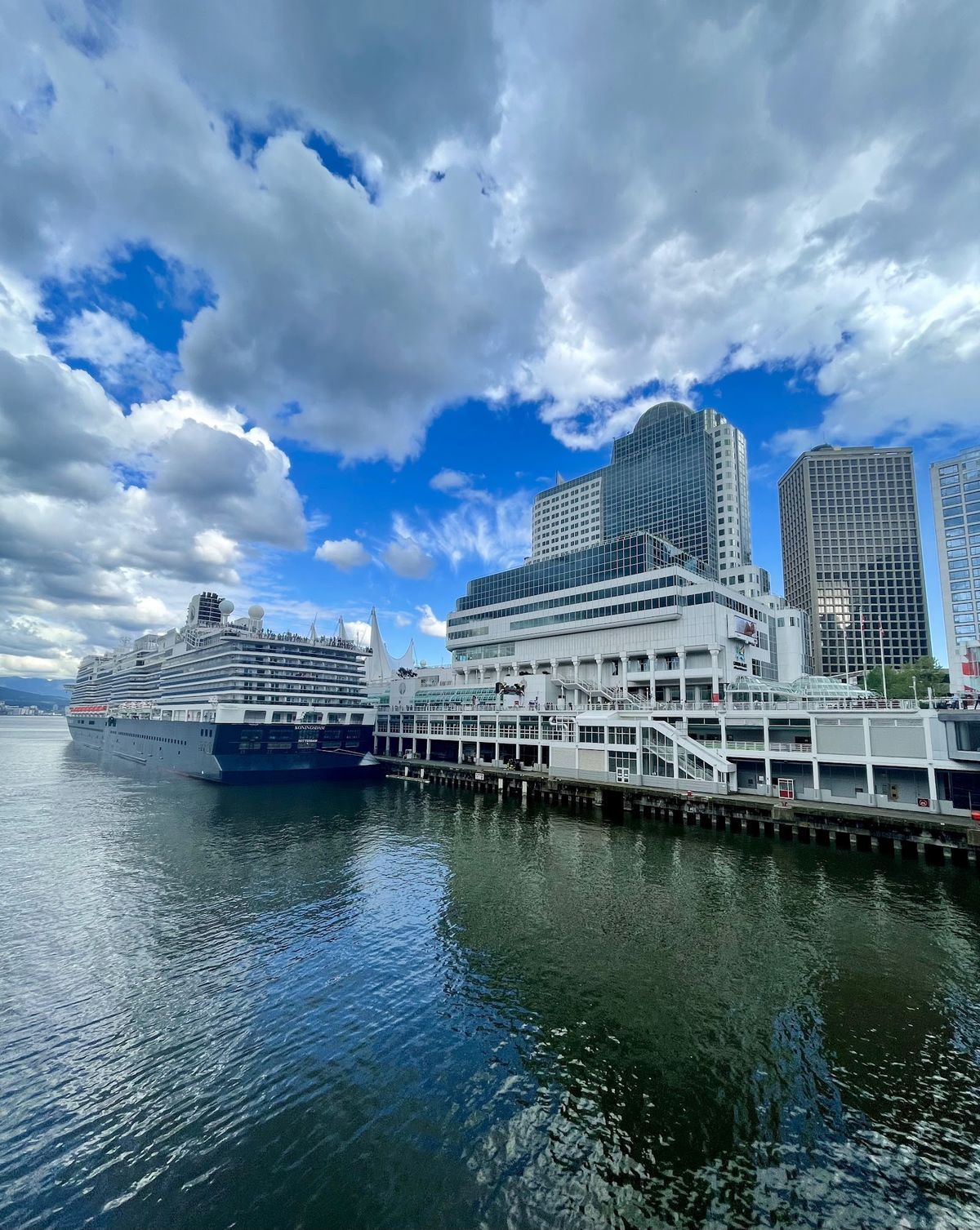 Pan Pacific Vancouver — Vancouver