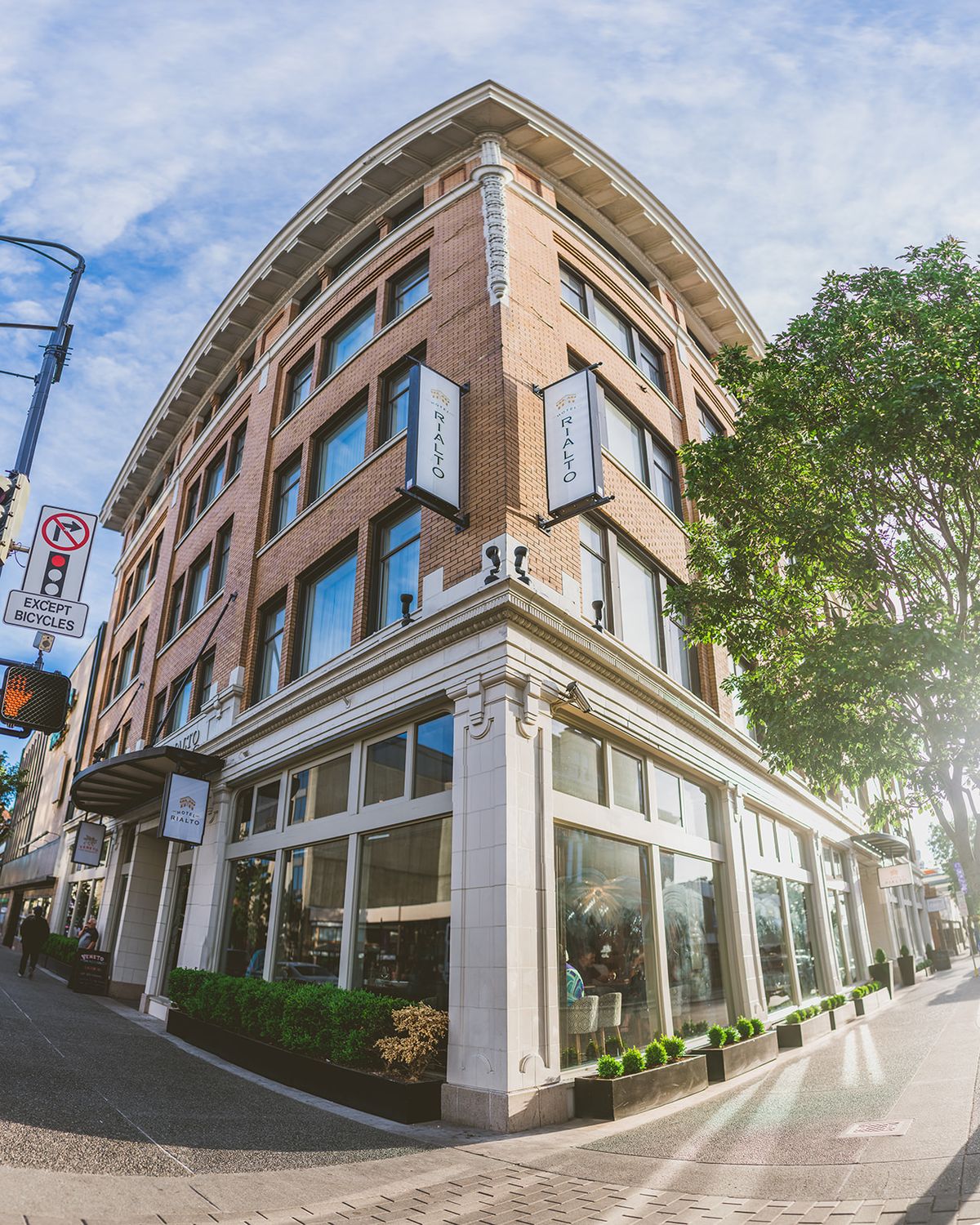 Hotel Rialto — Victoria