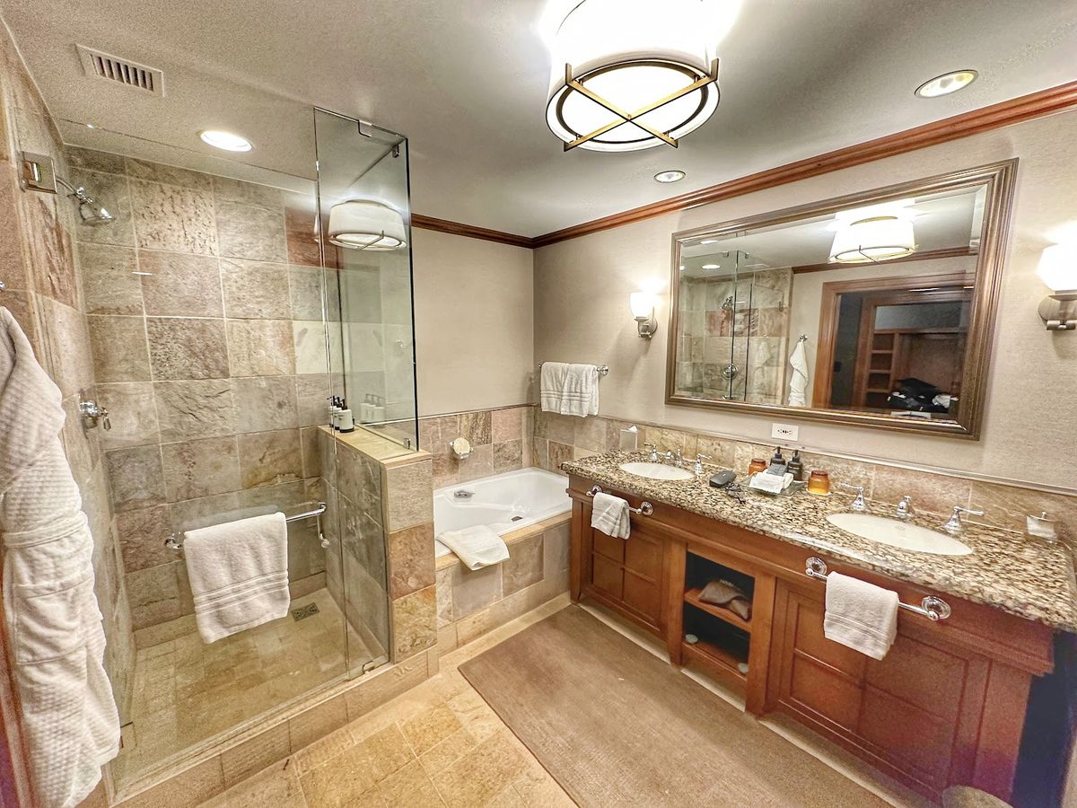 Four Seasons Resort and Residences Whistler — Whistler — additional view 4