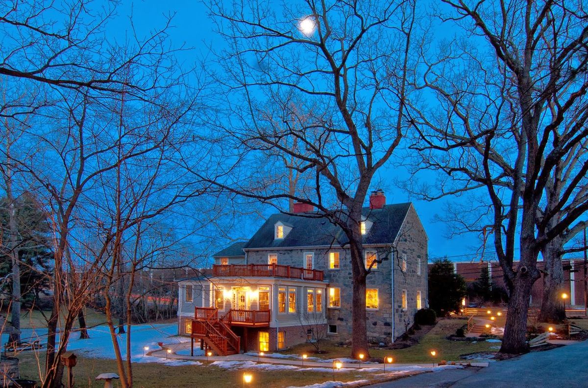 Waystation Bed and Breakfast — White Sulphur Springs